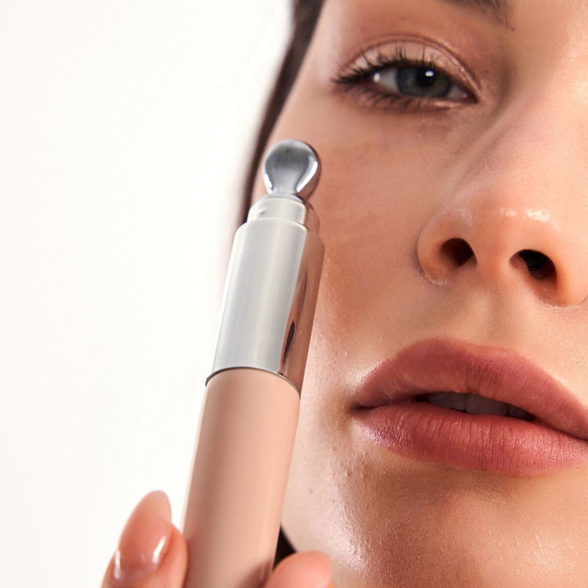 Buy Eye Contour Gel with Built-in Massager - Beautillicious.com